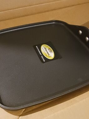 Pampered Chef Square Griddle Pan - NEW